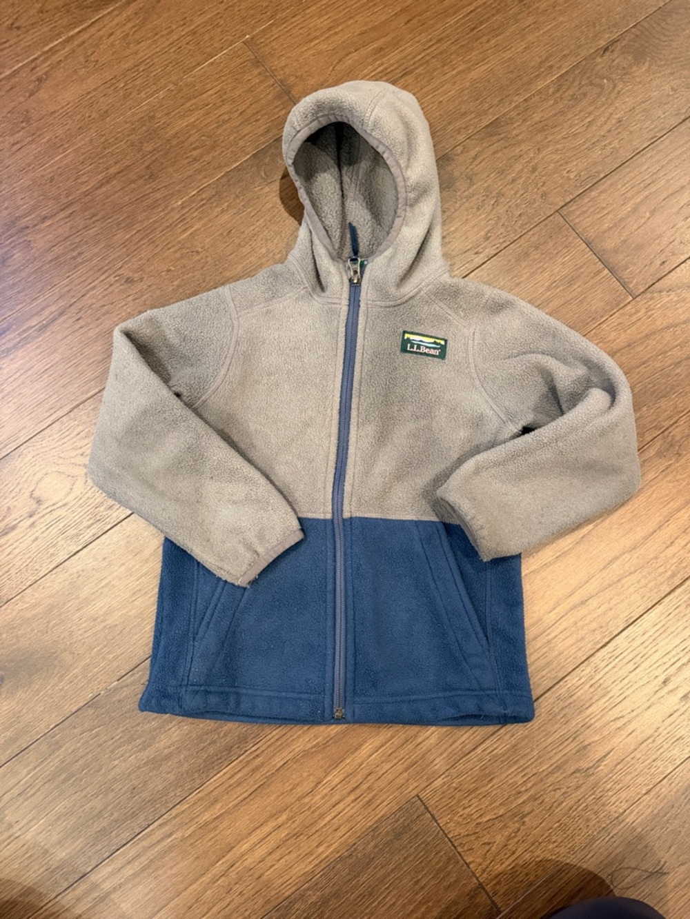 L.L. Bean Kids Hooded Fleece Jacket in Gray and Navy Size Medium 5/6T